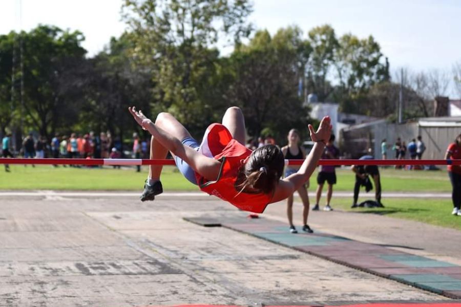 Atletismo: El Torneo Provincial U18 pasó por Crespo