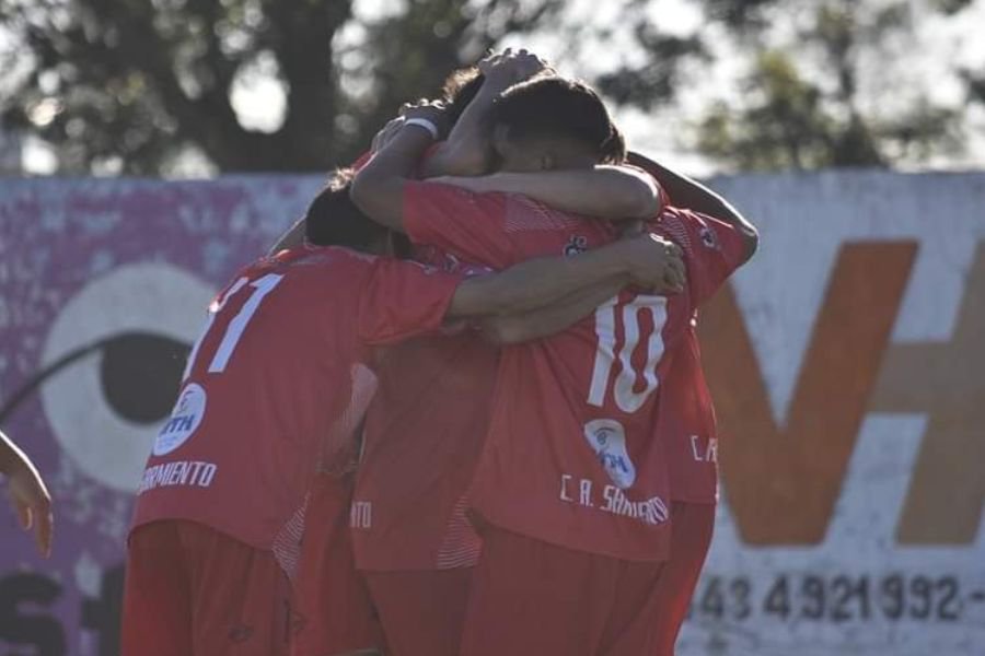 Paraná Campaña: Sarmiento cosechó su primer triunfo en el torneo