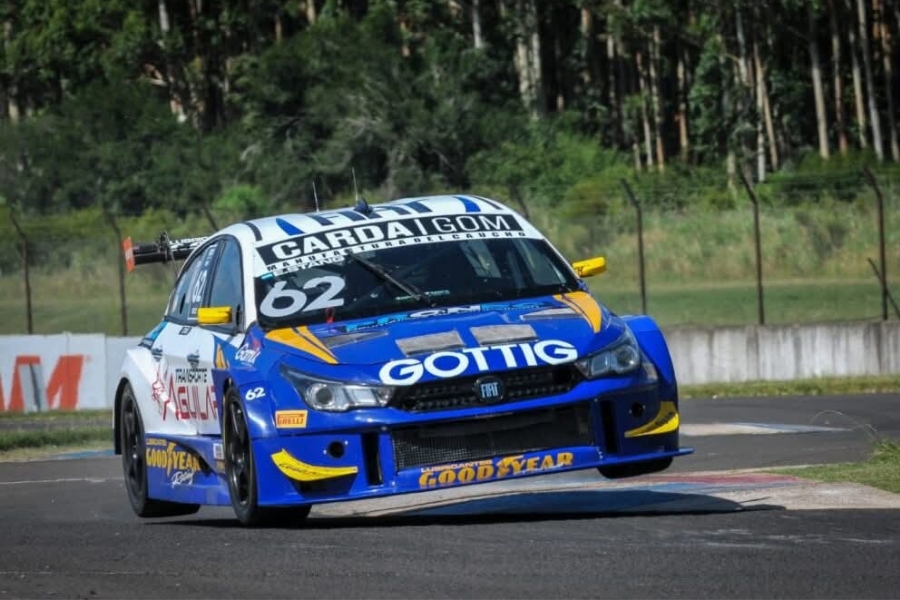 Con dos podios, Stang cerró el año en el TC 2000